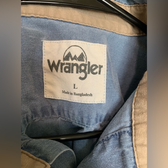 Vintage wrangler button up - Picture 3 of 3